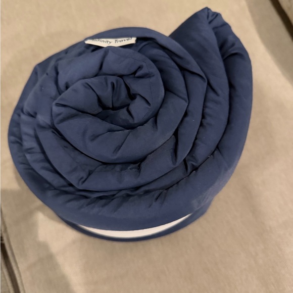 Travel Neck Pillow - Picture 8 of 8